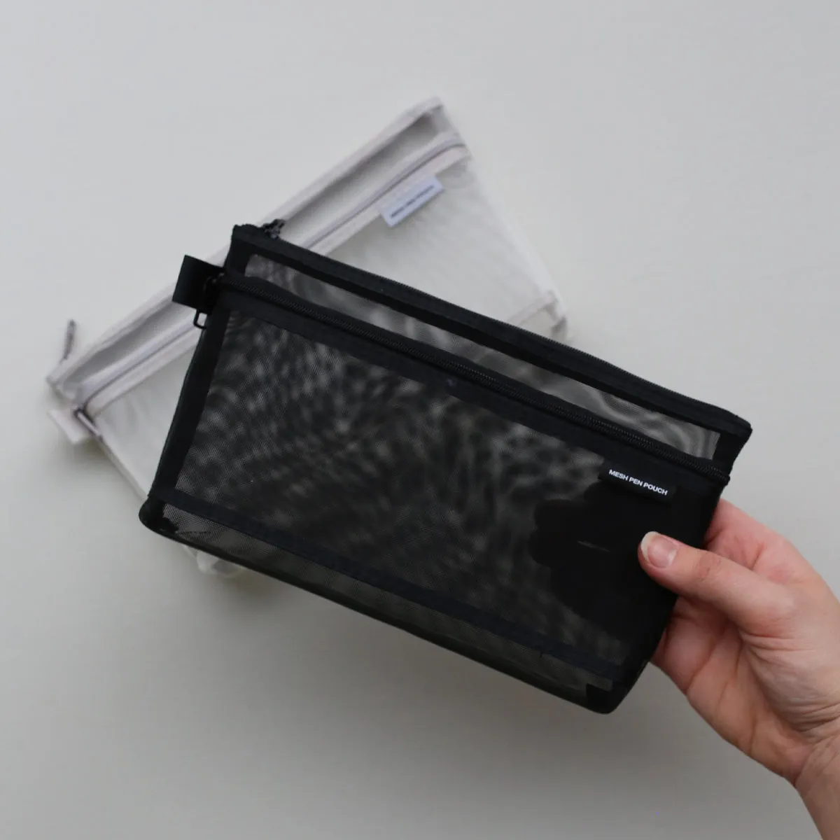 MESH PEN POUCH // BLACK